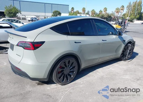 2022 Tesla Model Y Performance Dual Motor All-Wheel Drive from USA, damaged, VIN 7SAYGDEF3NF405560